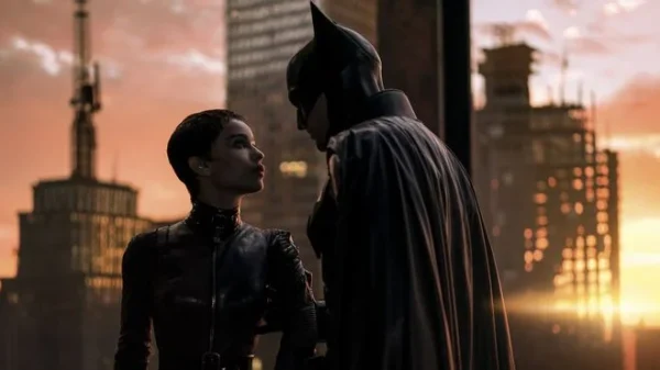 Zoe Kravitz et Robert Pattinson dans The Batman